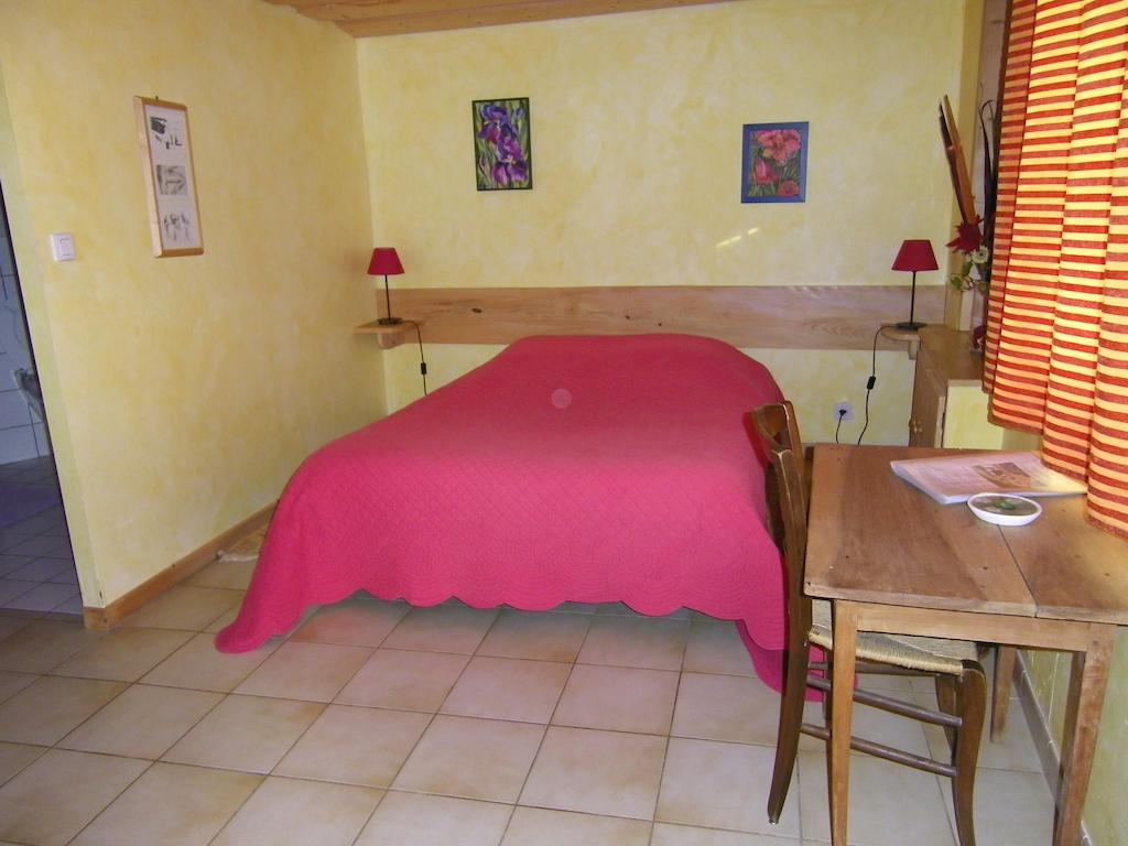 Che'Val D'Amour Bed & Breakfast Ecleux Room photo